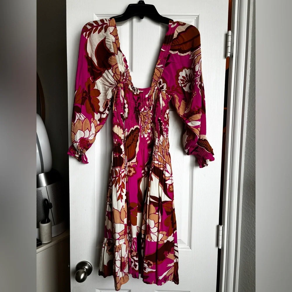 Mini Long Sleeve Hot Pink, White, and Brown groovy pattern dress - Picture 1 of 3